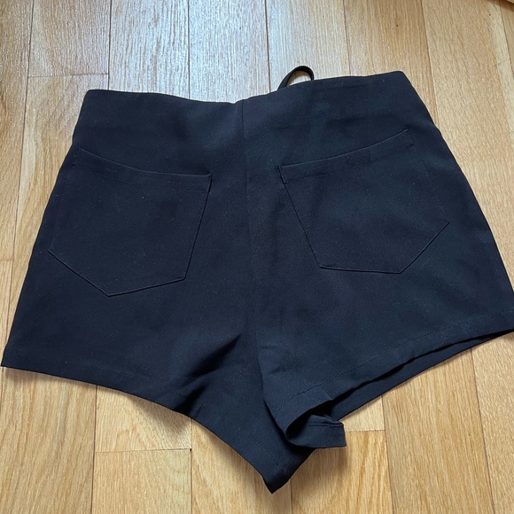 BLVD high waisted polyester shorts - Picture 4 of 4